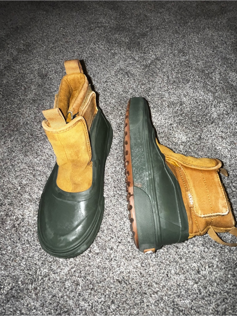 Vans mte galoshes boots warm winter or rain sz j3 kids